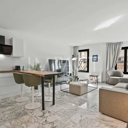 Ref 2014 - Center - To Rent Apartment *